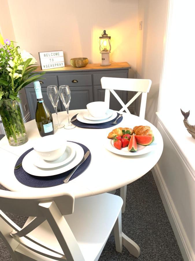 Seaspray Boutique Whitby Apartment Esterno foto
